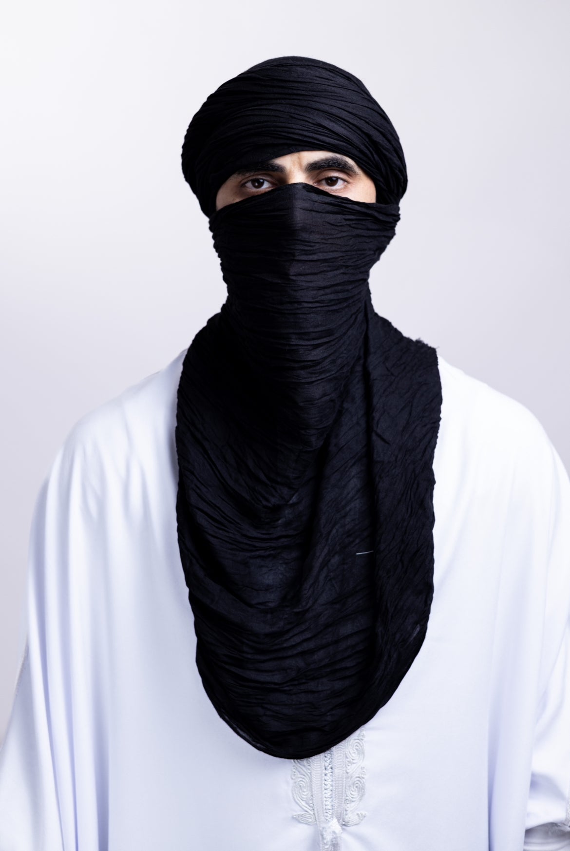 Le chèche sahraoui en noir