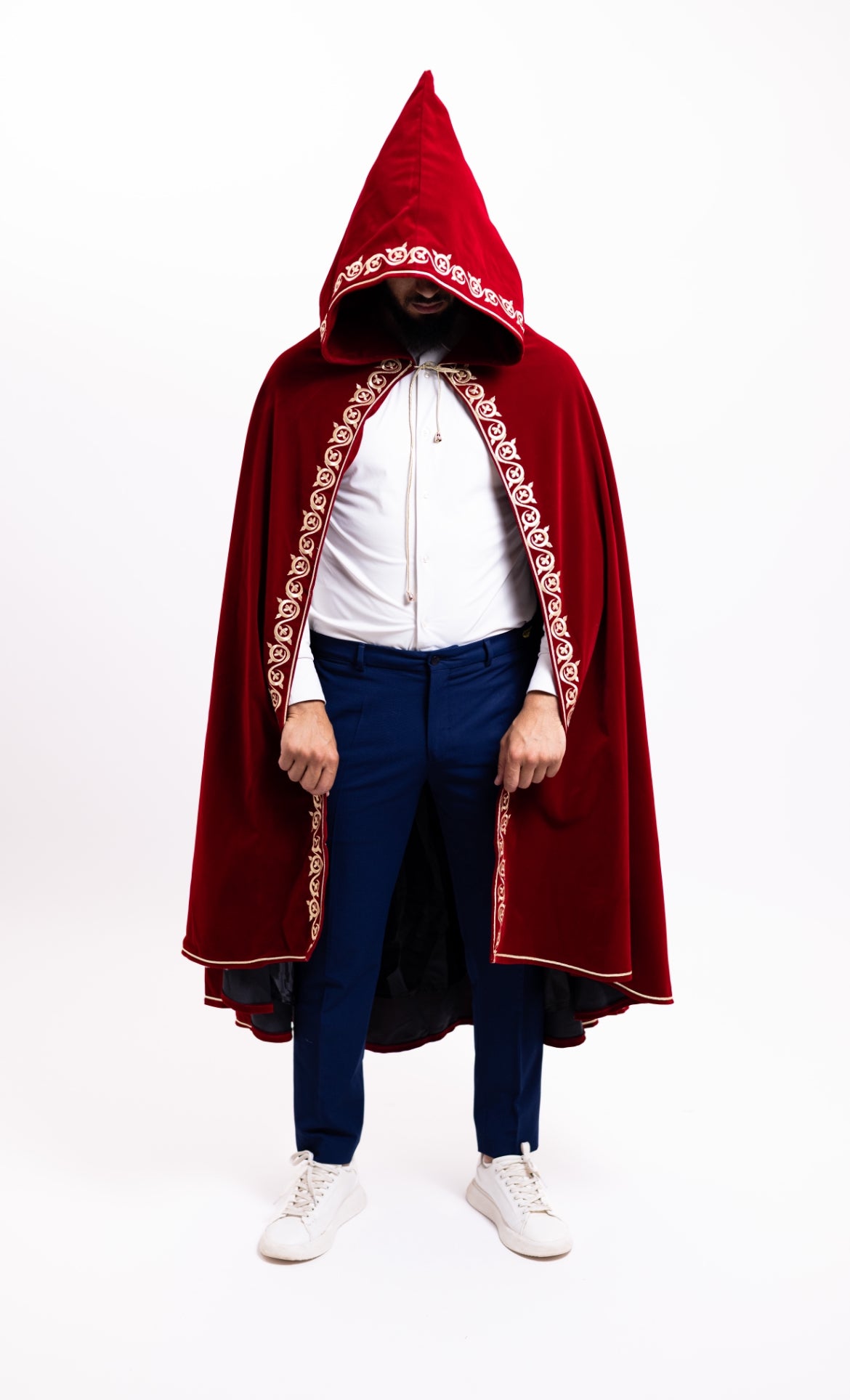 Le barnous rouge en velours