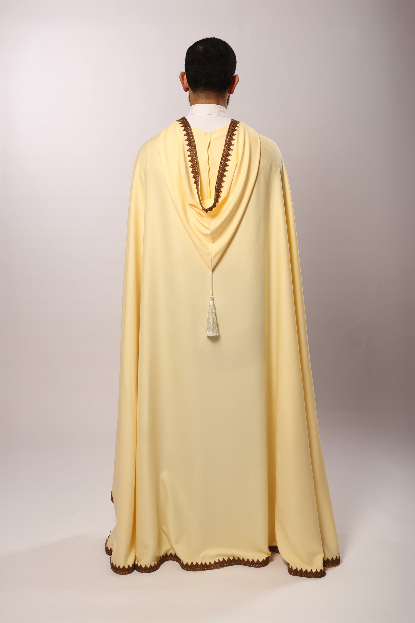 Barnous El Fakhama – Blanc cassé & broderies marron